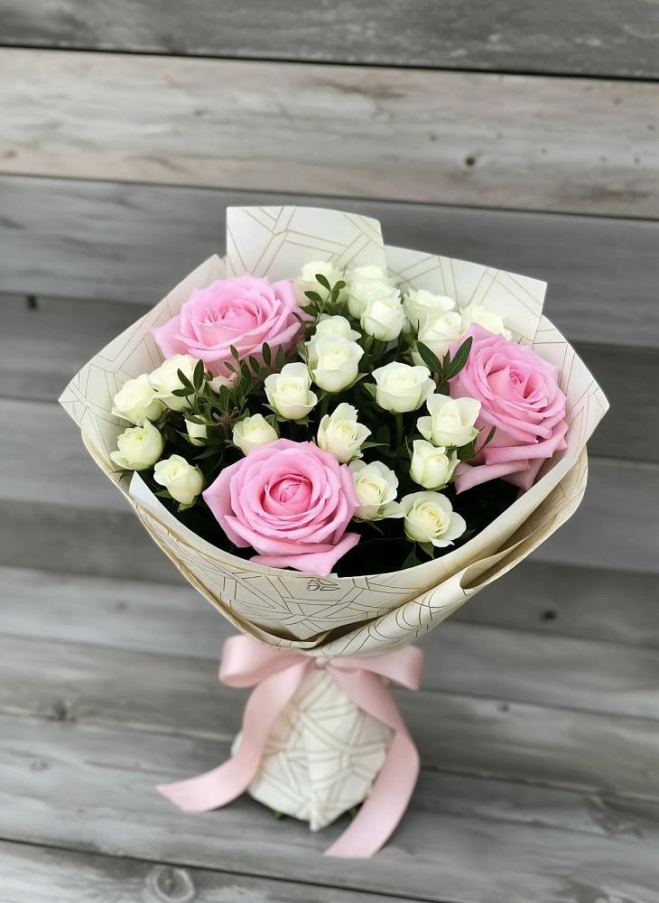 Букет цветов из: Розы в Пушкинские Горы
