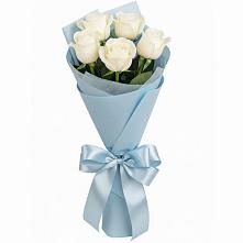 Букет 5 Белых роз Проуд в Пушкинские Горы