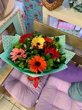 Букет цветов из:  Герберы, Хризантемы и Альстромерии #REPLACE_PRED# Пушкинские Горы