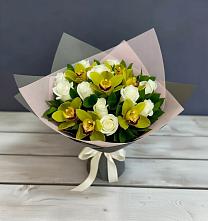 Букет цветов из:  Орхидеи и Розы #REPLACE_PRED# Пушкинские Горы