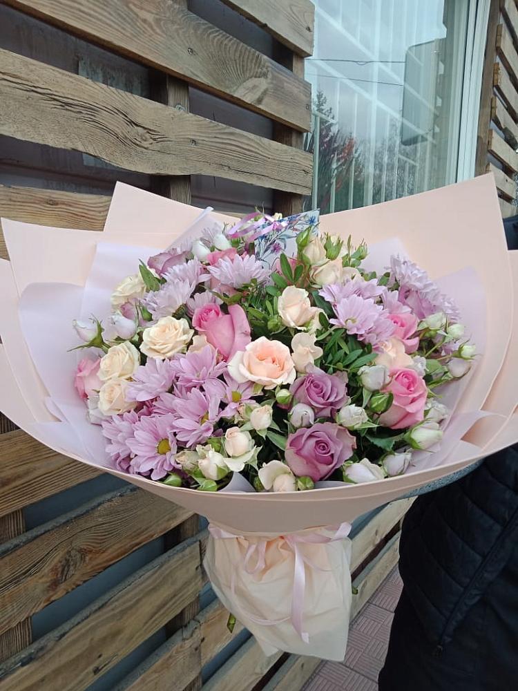 Букет цветов из: Розы и Хризантемы в Пушкинские Горы