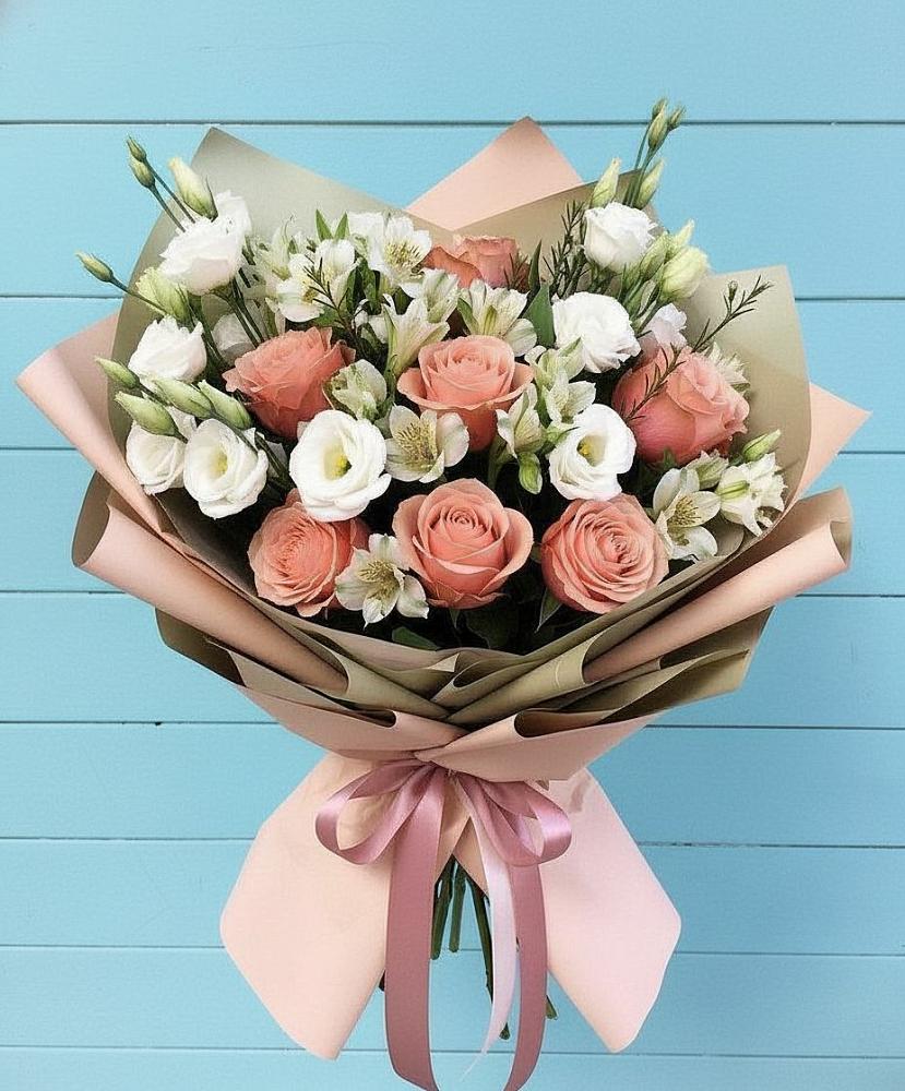 Букет цветов из: Розы, Альстромерии и Лизиантусы в Пушкинские Горы