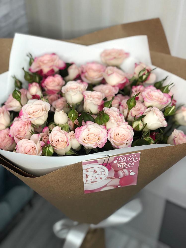 Букет цветов из: Розы в Пушкинские Горы