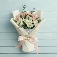 Букет цветов из:  Альстромерии в Пушкинские Горы