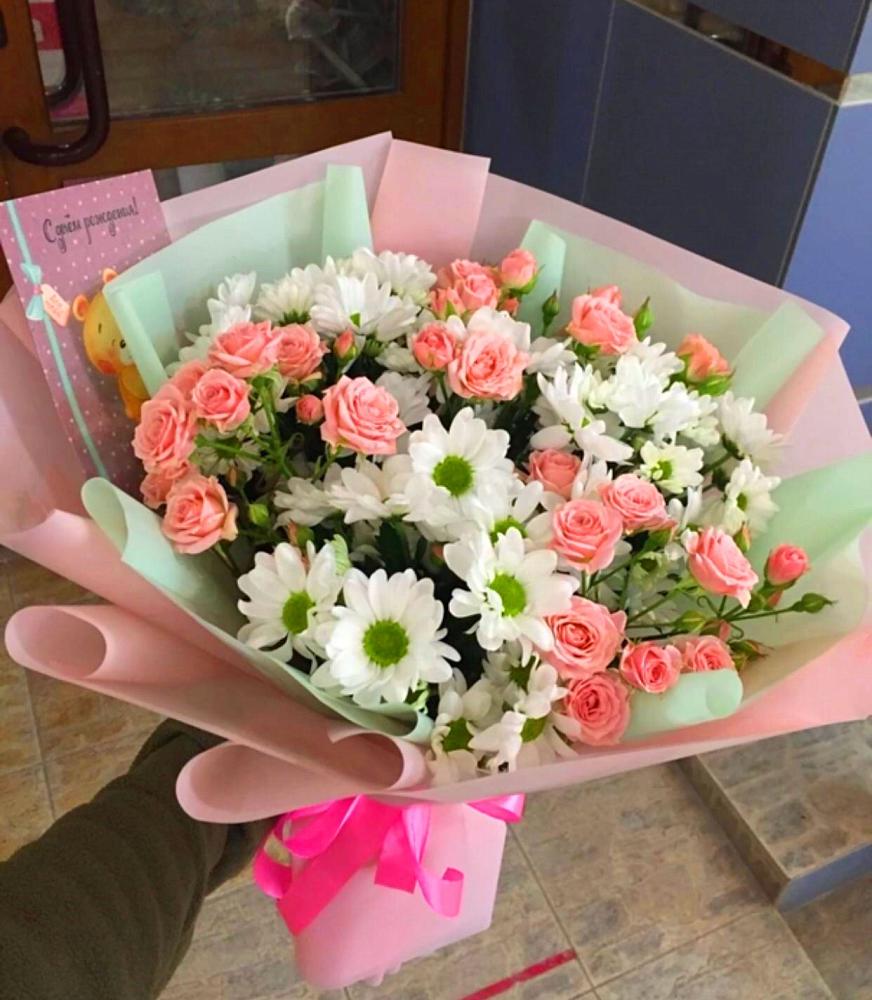 Букет цветов из: Розы и Хризантемы в Пушкинские Горы