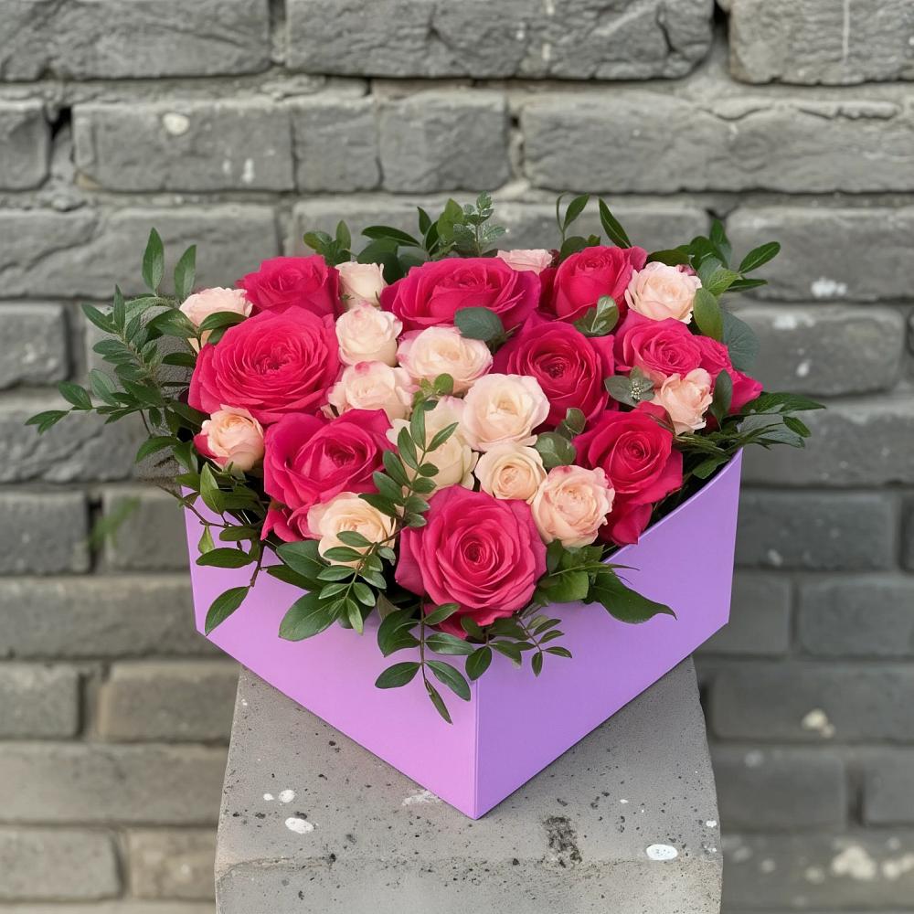 Цветочная композиция из Розы в коробке в Пушкинские Горы