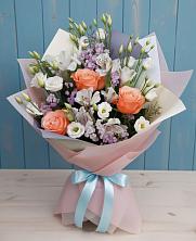 Букет цветов из:  Лизиантусы, Розы, Альстромерии и Гипсофила в Пушкинские Горы