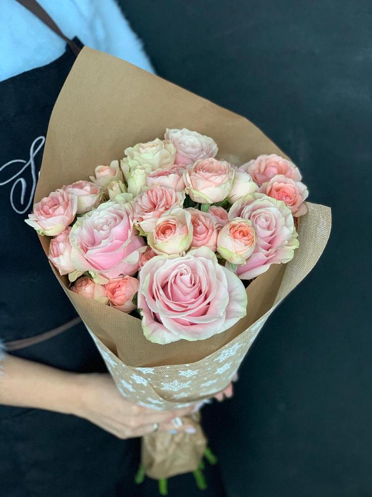 Букет цветов из: Хризантемы и Розы в Пушкинские Горы