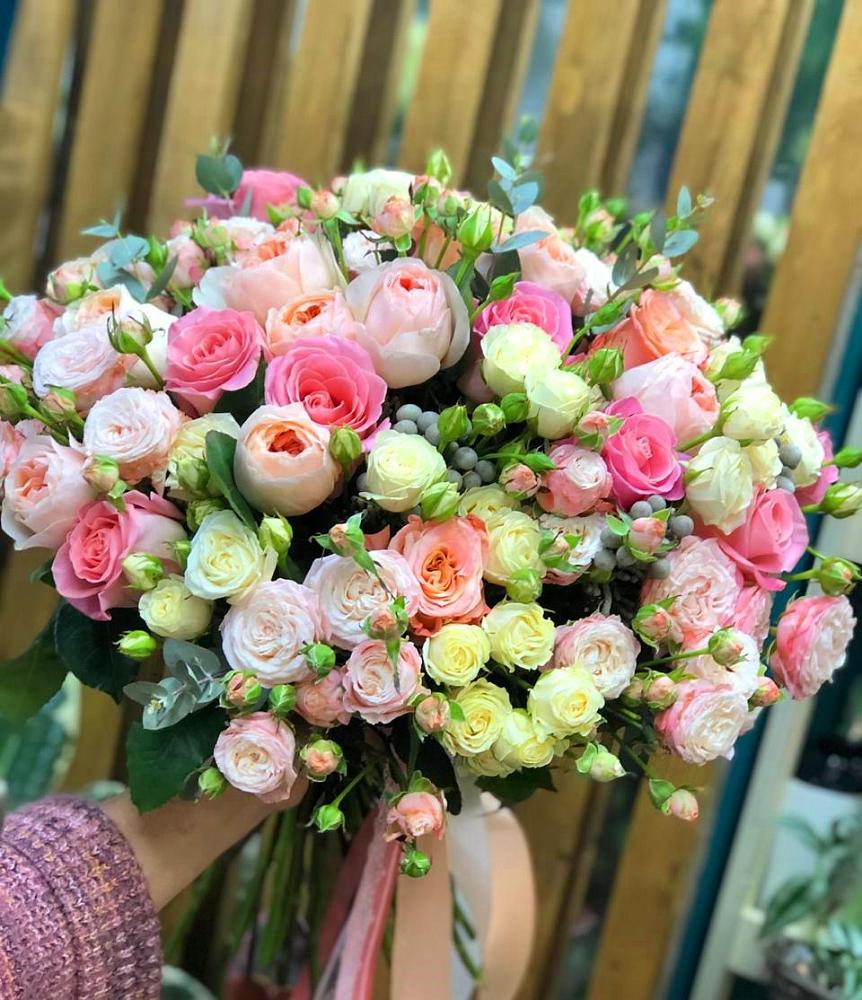 Букет цветов из: Розы в Пушкинские Горы