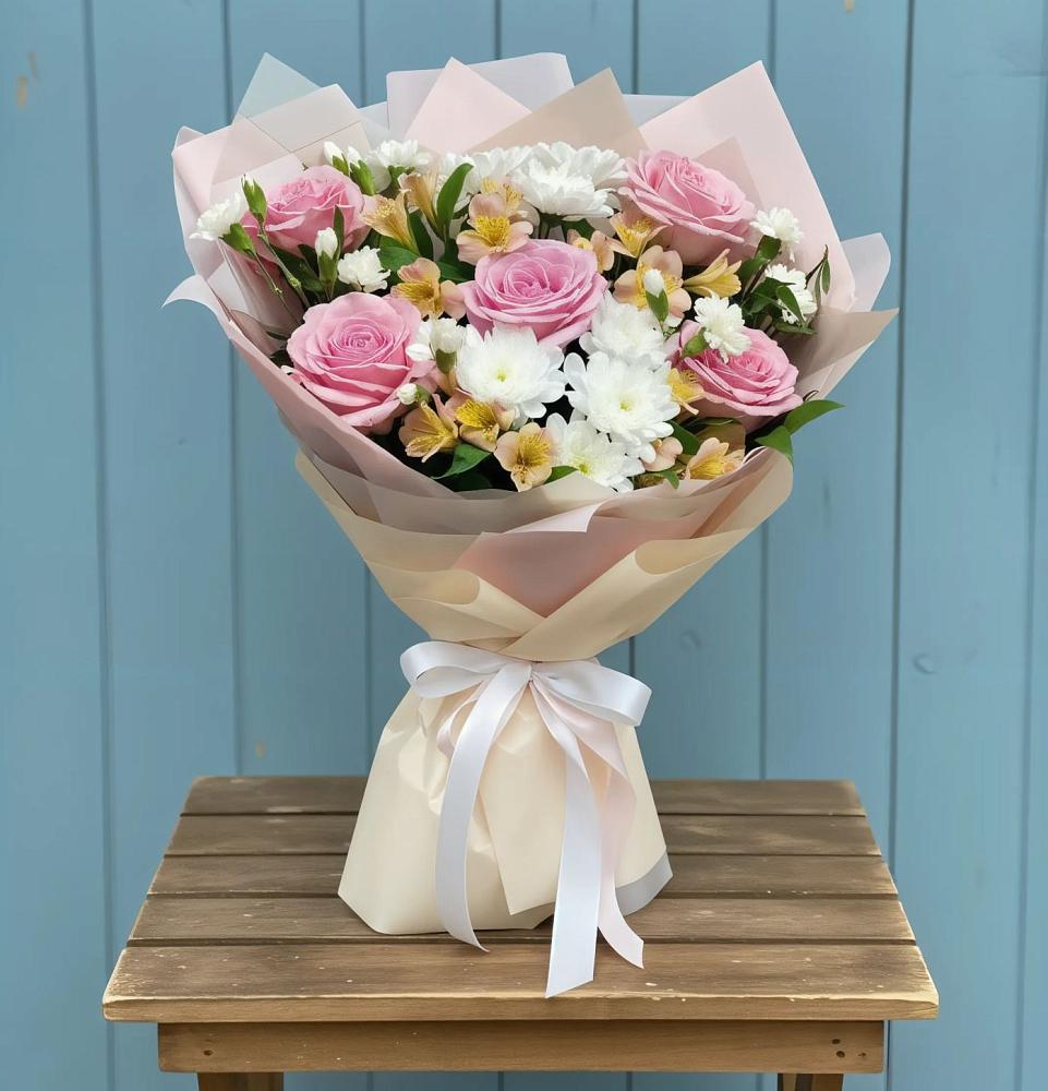 Букет цветов из: Гвоздики, Орхидеи и Розы в Пушкинские Горы