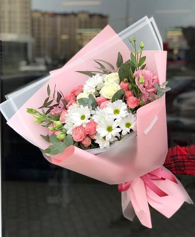Букет цветов из: Розы, Лизиантусы и Хризантемы в Пушкинские Горы