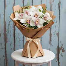 Букет цветов из:  Орхидеи и Розы в Пушкинские Горы
