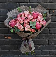 Букет цветов из:  Розы в Пушкинские Горы